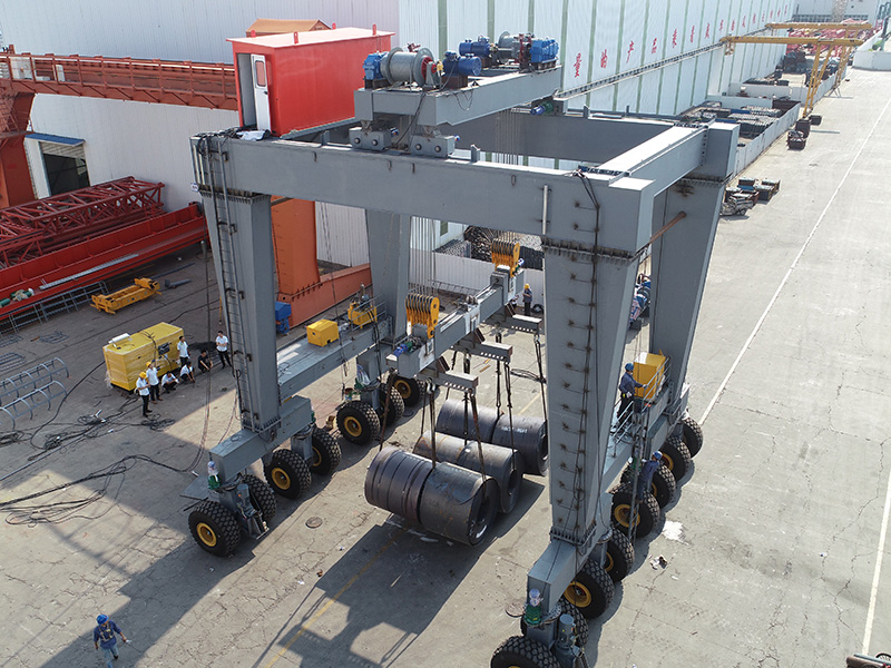 輪胎門式起重機