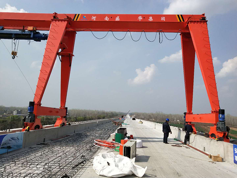 輪胎門式起重機